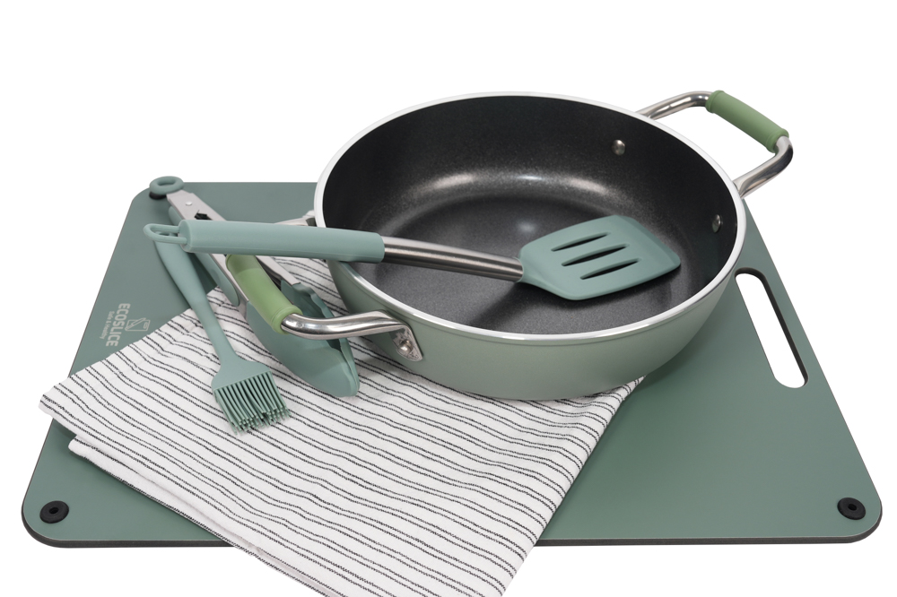 Siliconen-RVS keukengereedschap Sage Green met Primecook hapjespan, een PFAS-vrije kookset