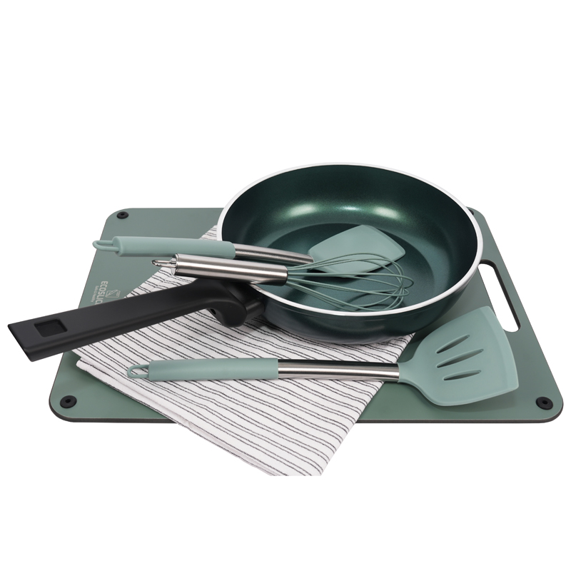Set keukengereedschap zonder schadelijke stoffen, veilig voor pannen